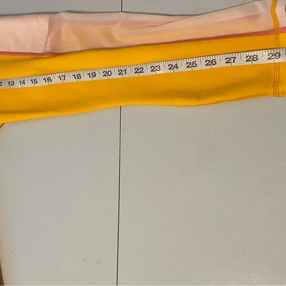 Fabletics Small In The Go Powerhold High Waisted Size Pockets Leggings EUC - Picture 8 of 10